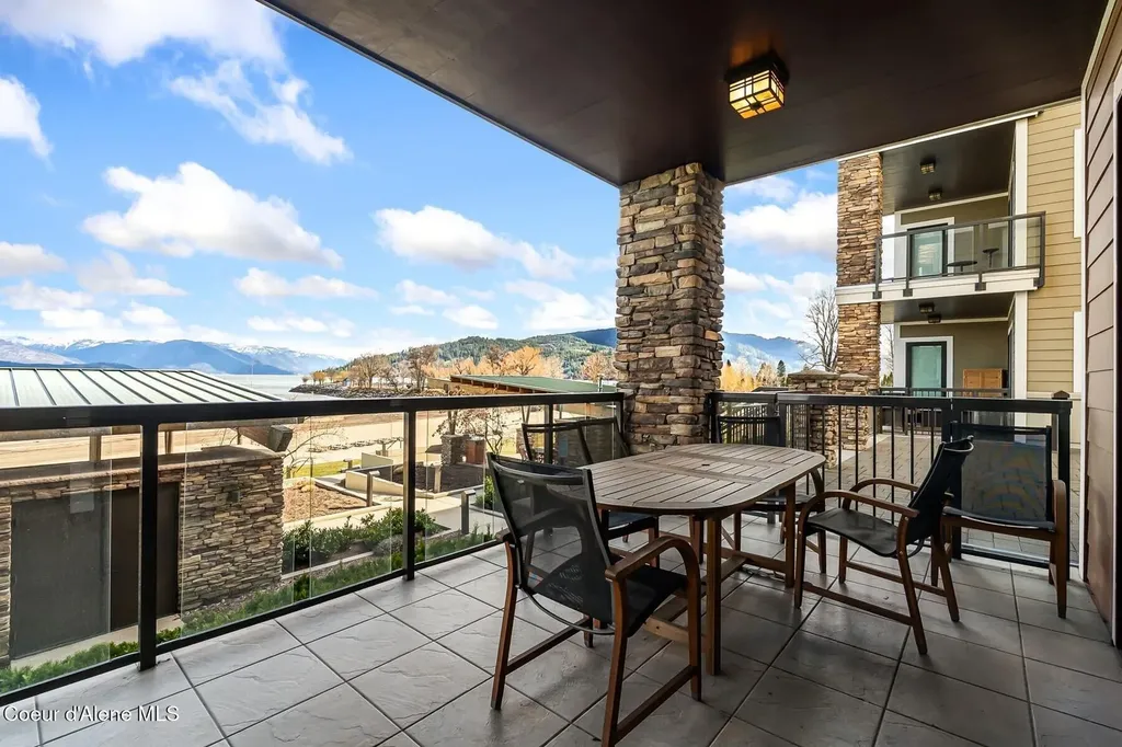 412 Sandpoint Avenue Sandpoint ID 83864