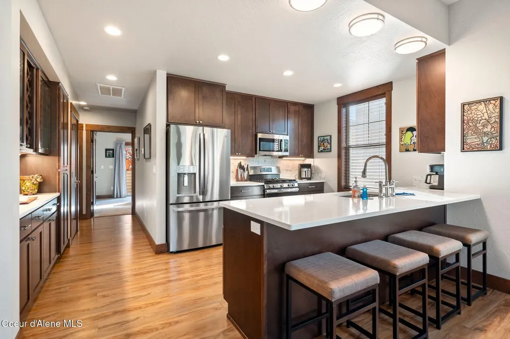 511 Guthrie Place Dover ID 83825