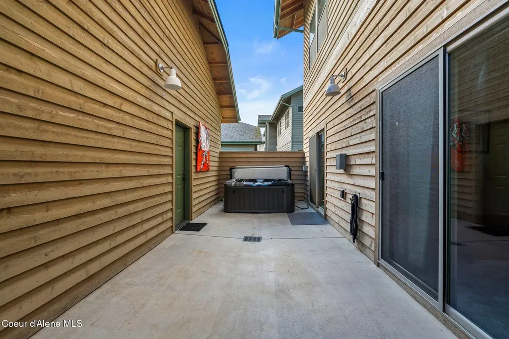511 Guthrie Place Dover ID 83825