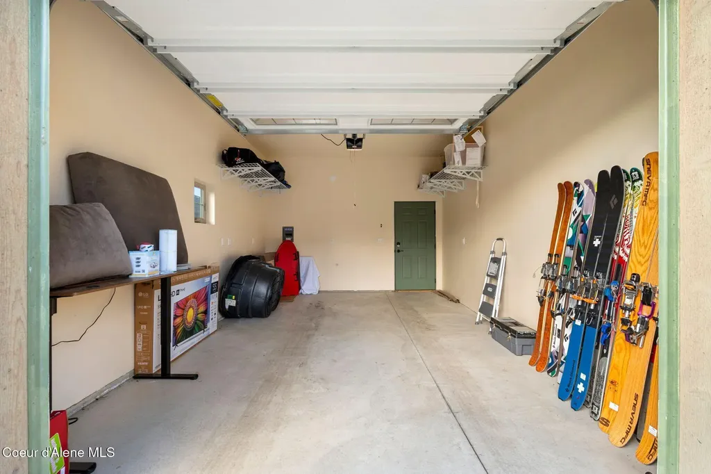511 Guthrie Place Dover ID 83825