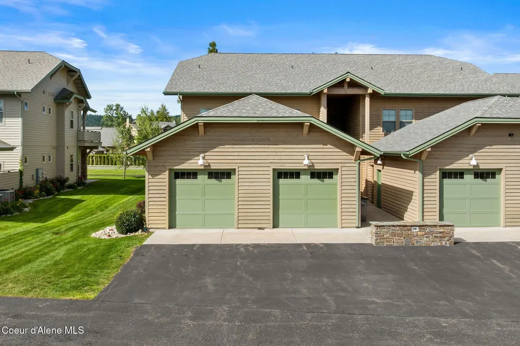 511 Guthrie Place Dover ID 83825