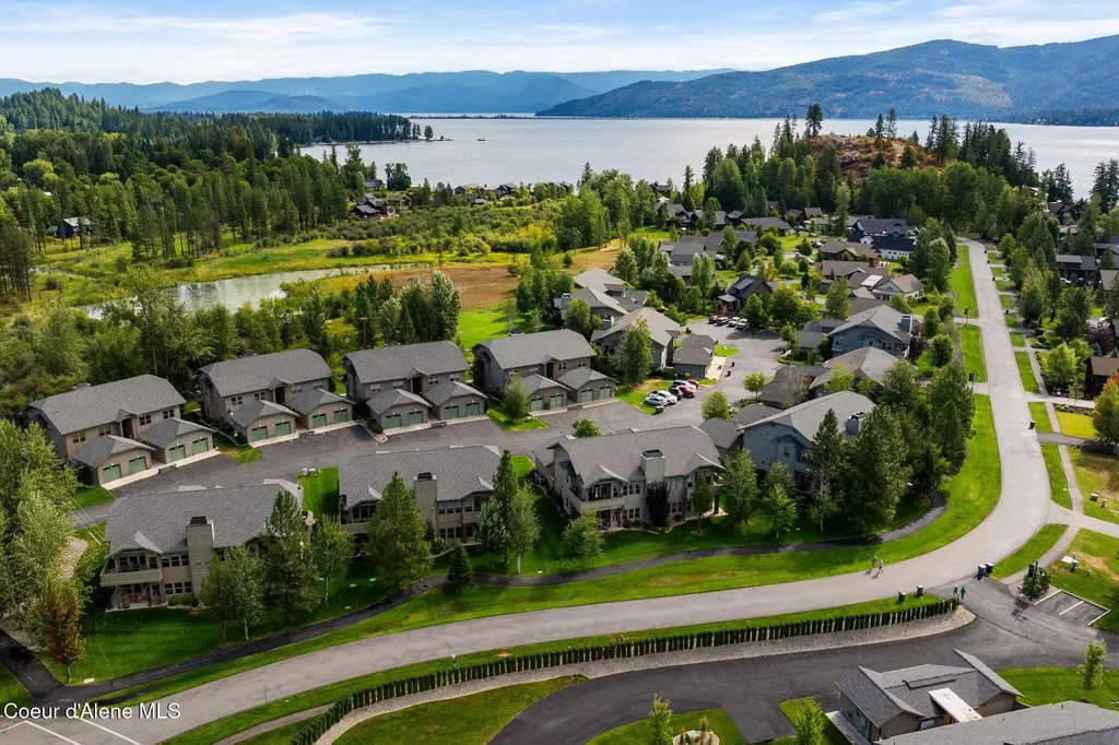 511 Guthrie Place Dover ID 83825