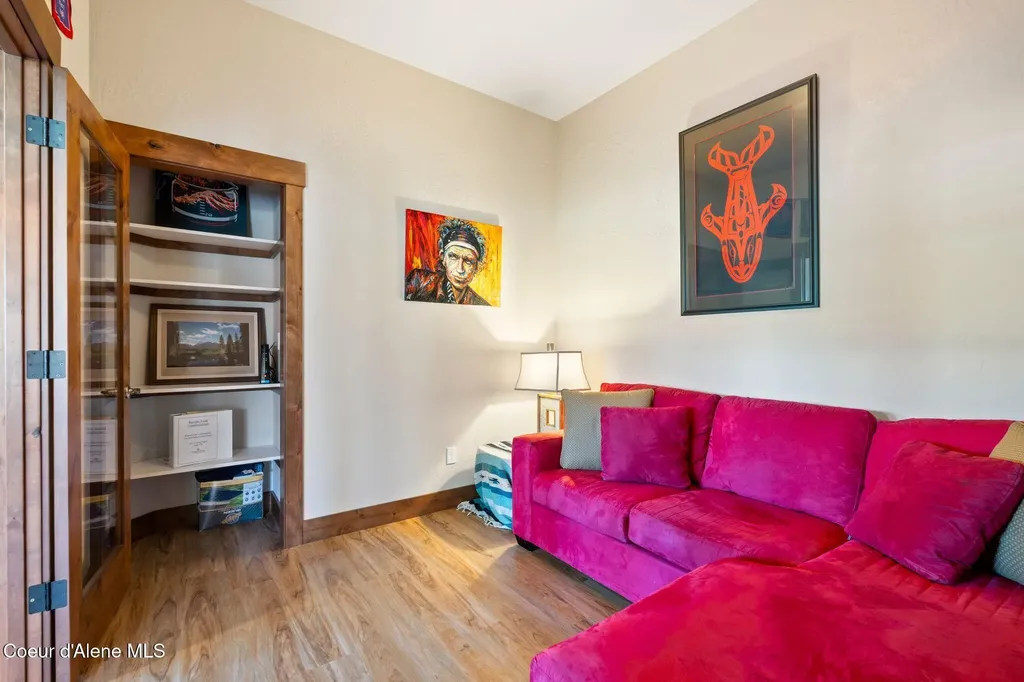 511 Guthrie Place Dover ID 83825