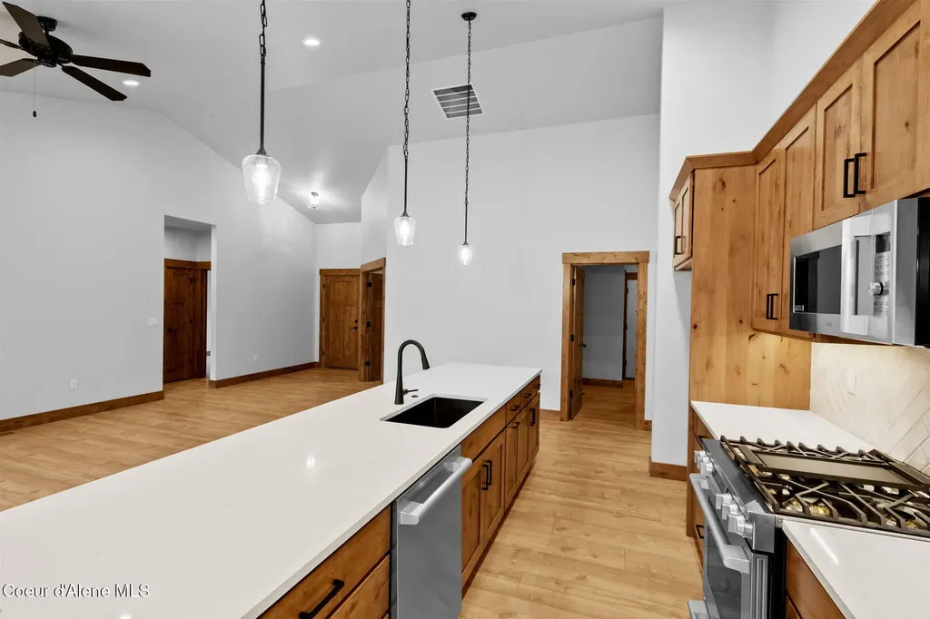 98 Carbonate Lane Oldtown ID 83822
