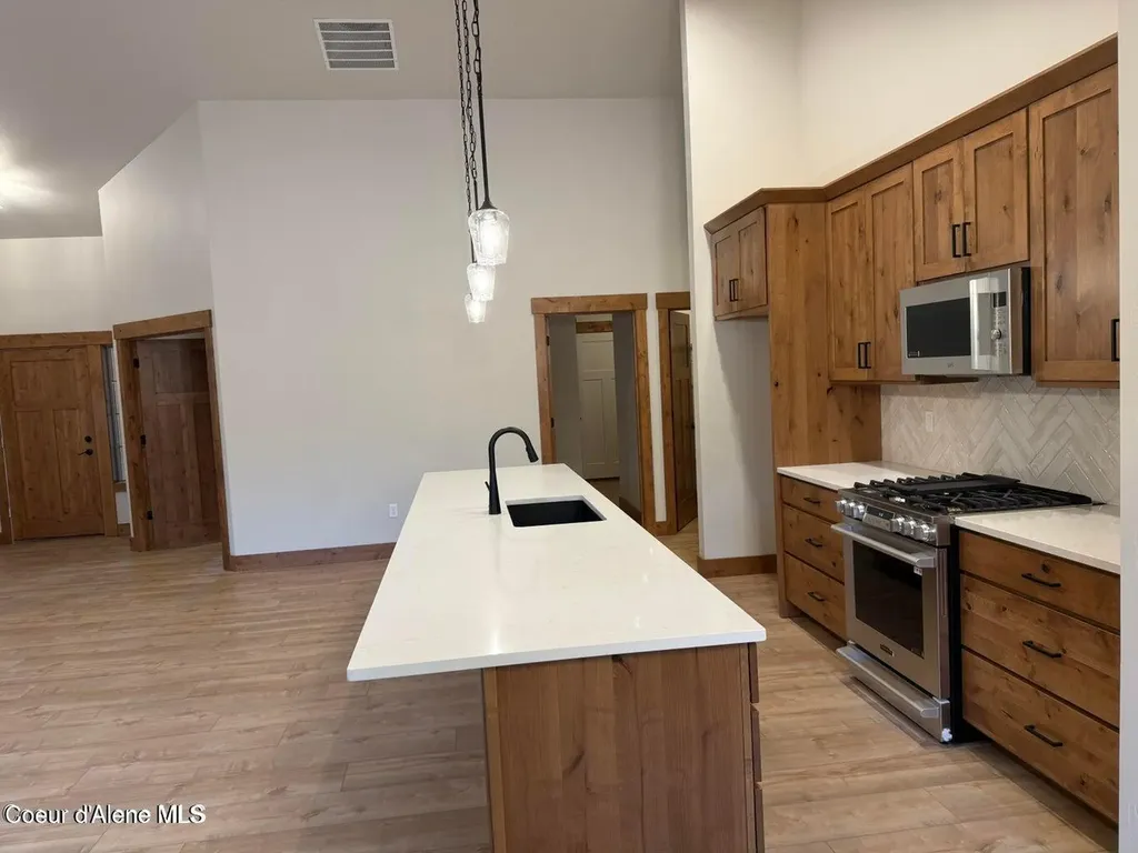 98 Carbonate Lane Oldtown ID 83822