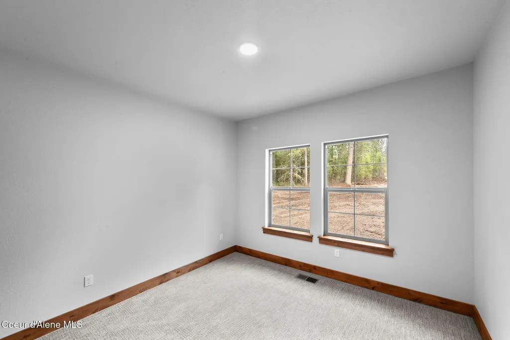 98 Carbonate Lane Oldtown ID 83822