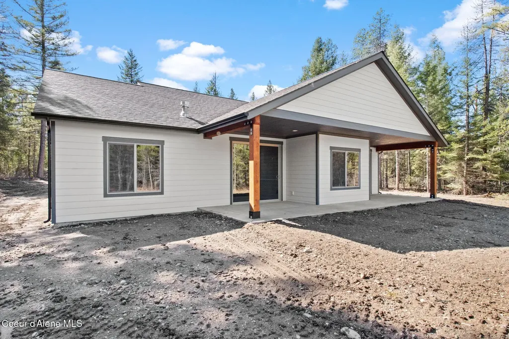 98 Carbonate Lane Oldtown ID 83822