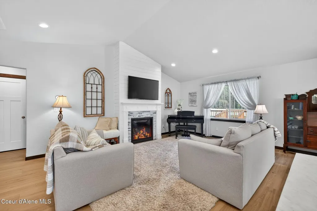 30974 N Alice Court Athol ID 83801