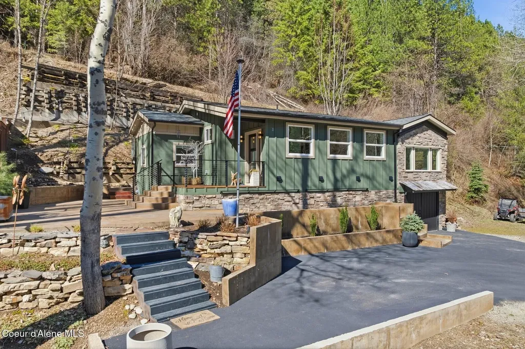 632 Main Street Wardner ID 83837