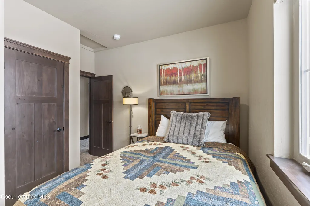 135 Chutes Lane Sandpoint ID 83864
