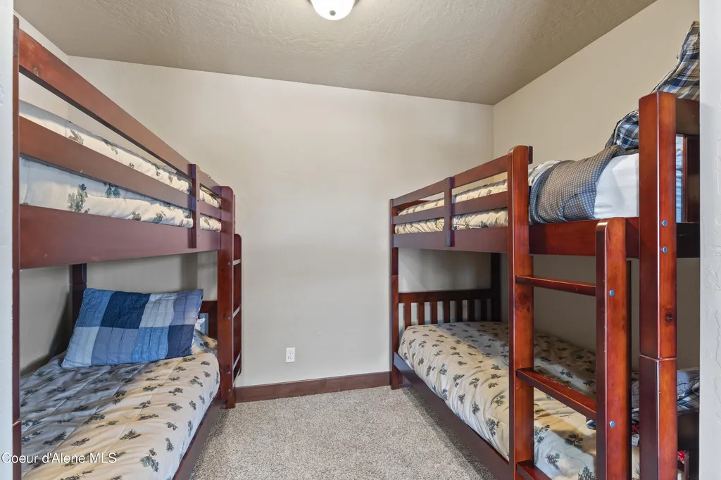 135 Chutes Lane Sandpoint ID 83864