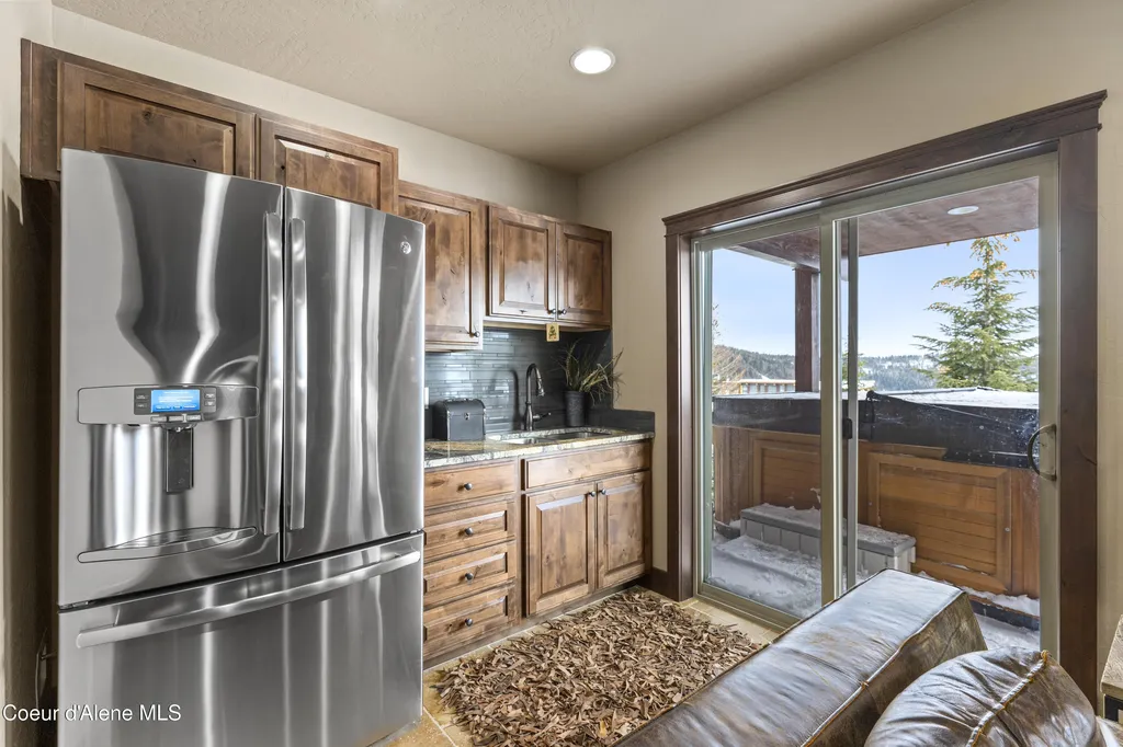 135 Chutes Lane Sandpoint ID 83864