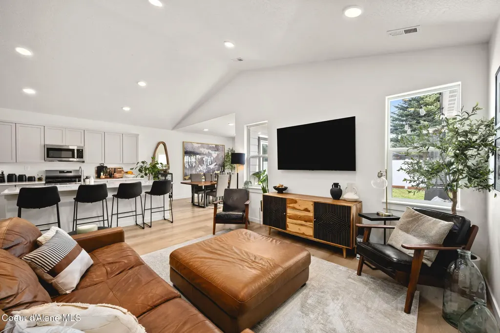16037 N Hadley Loop Rathdrum ID 83858