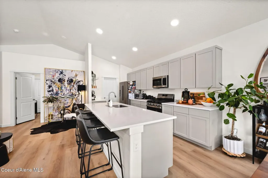 16037 N Hadley Loop Rathdrum ID 83858