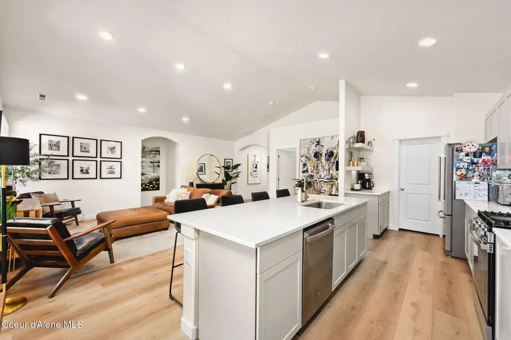 16037 N Hadley Loop Rathdrum ID 83858