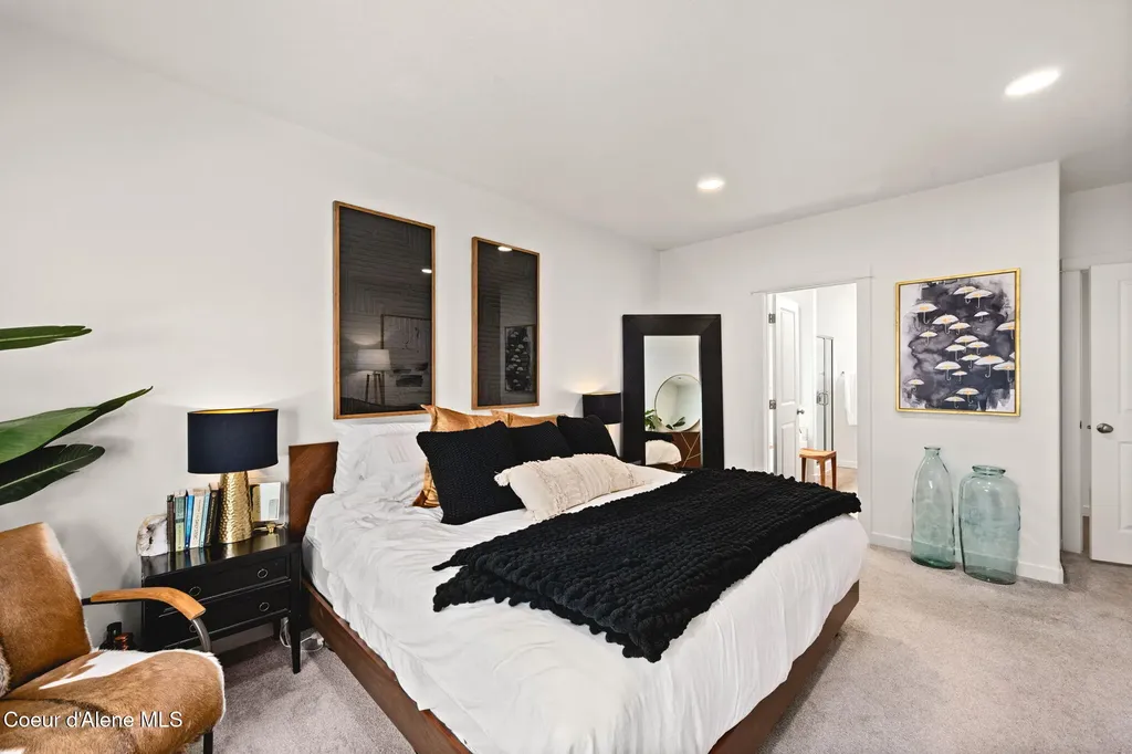 16037 N Hadley Loop Rathdrum ID 83858