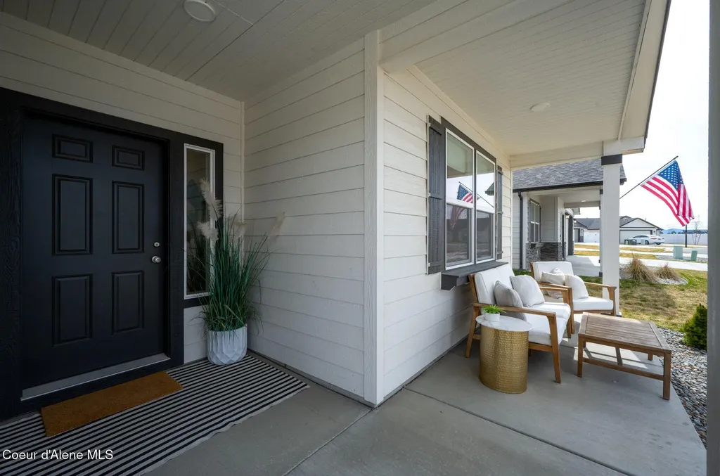 16037 N Hadley Loop Rathdrum ID 83858