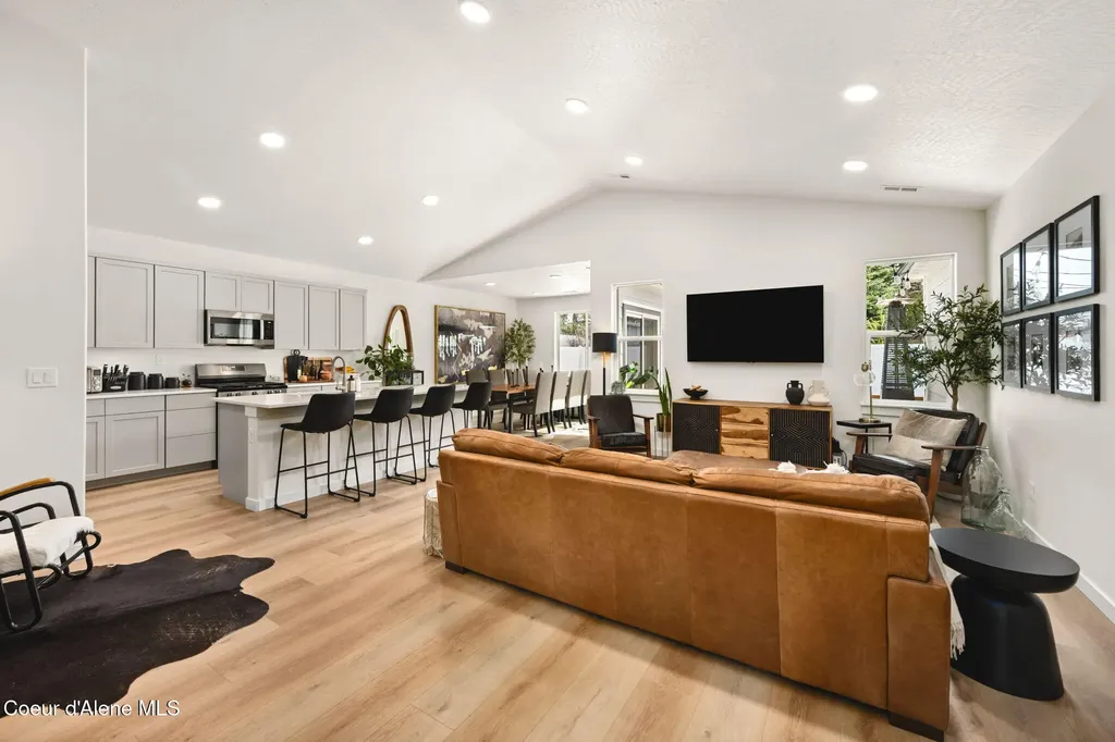 16037 N Hadley Loop Rathdrum ID 83858