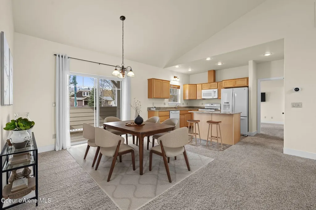 424 Becker Lane Dover ID 83825