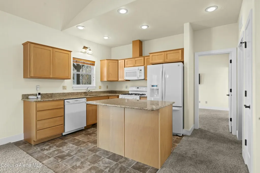 424 Becker Lane Dover ID 83825