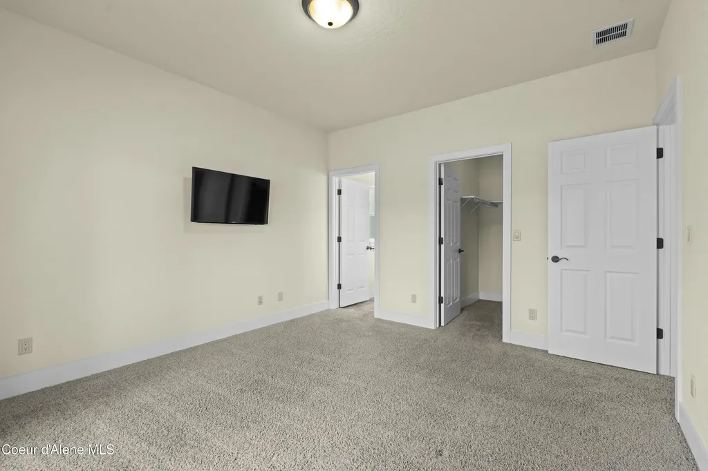 424 Becker Lane Dover ID 83825