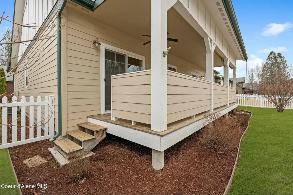 424 Becker Lane Dover ID 83825