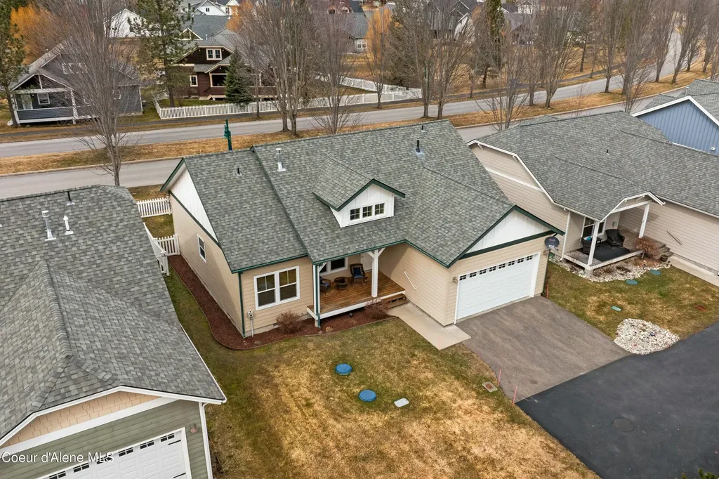 424 Becker Lane Dover ID 83825