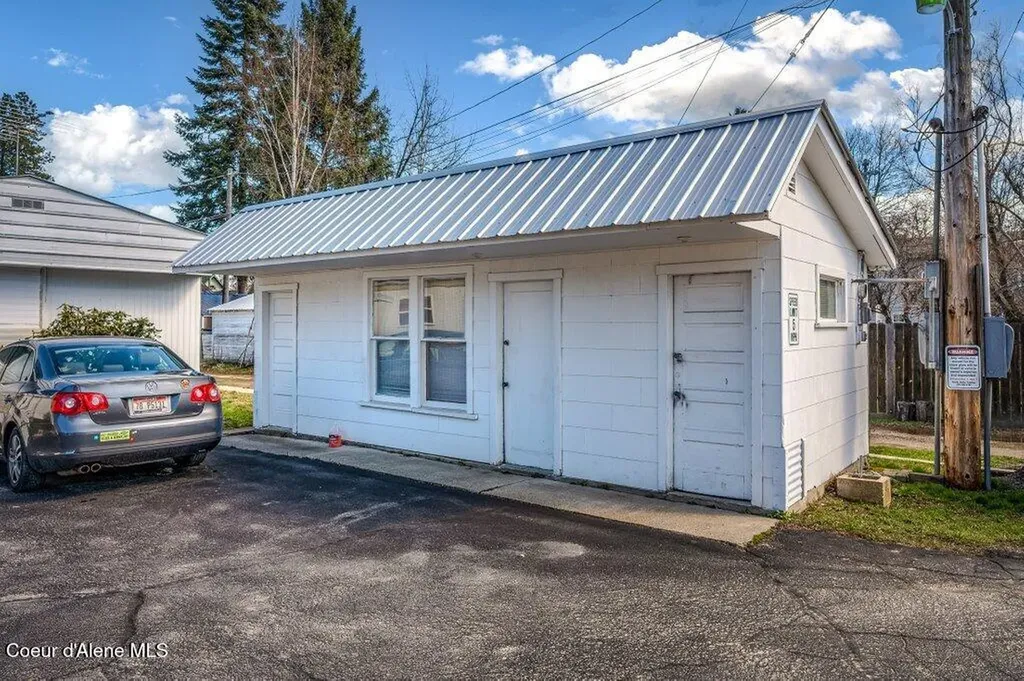 702 N Florence Avenue Sandpoint ID 83864