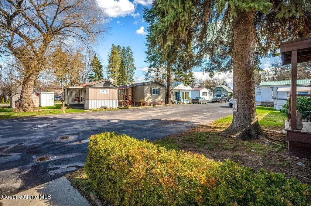 702 N Florence Avenue Sandpoint ID 83864
