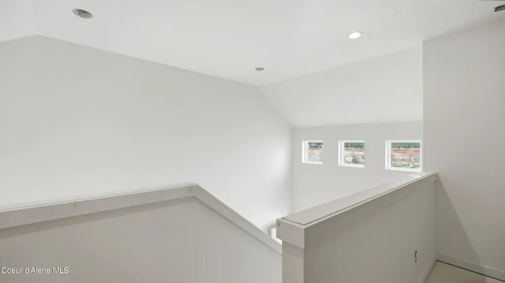 6760 W Portrush Drive Rathdrum ID 83858