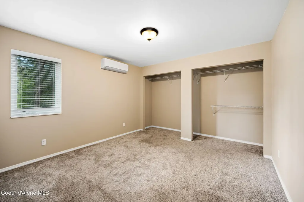 8917 E Riley Loop Athol ID 83801