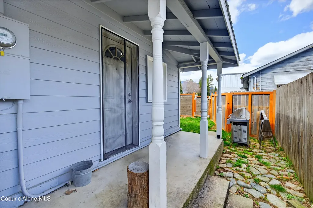 403 Olive Avenue Sandpoint ID 83864