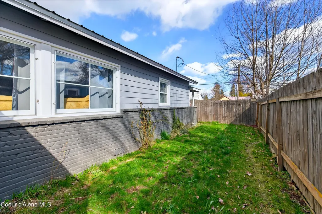 403 Olive Avenue Sandpoint ID 83864