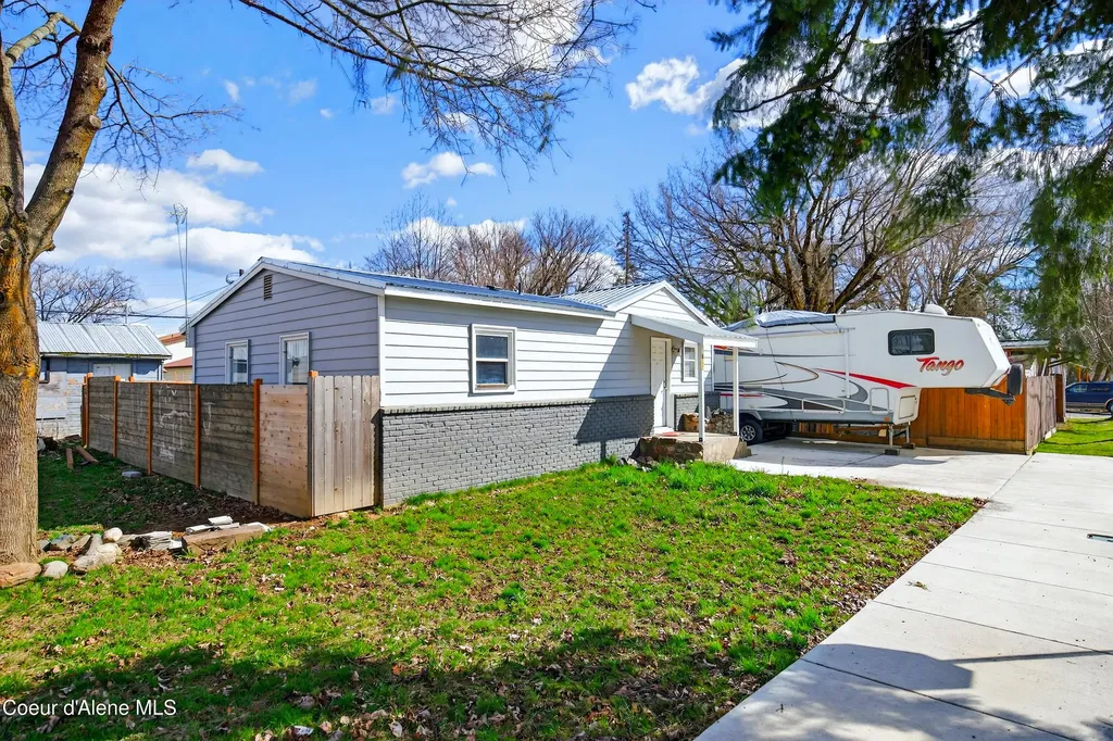 403 Olive Avenue Sandpoint ID 83864