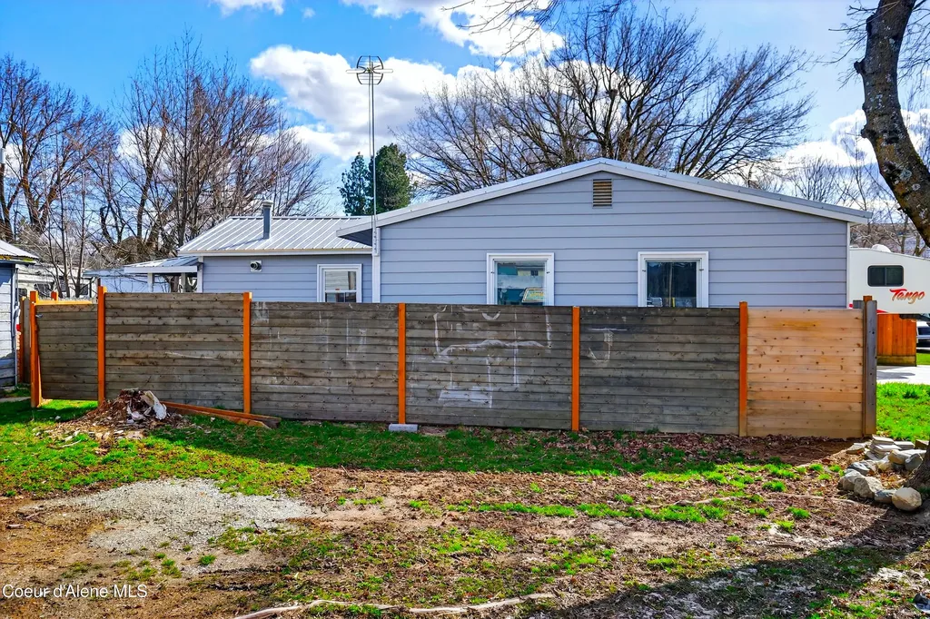 403 Olive Avenue Sandpoint ID 83864