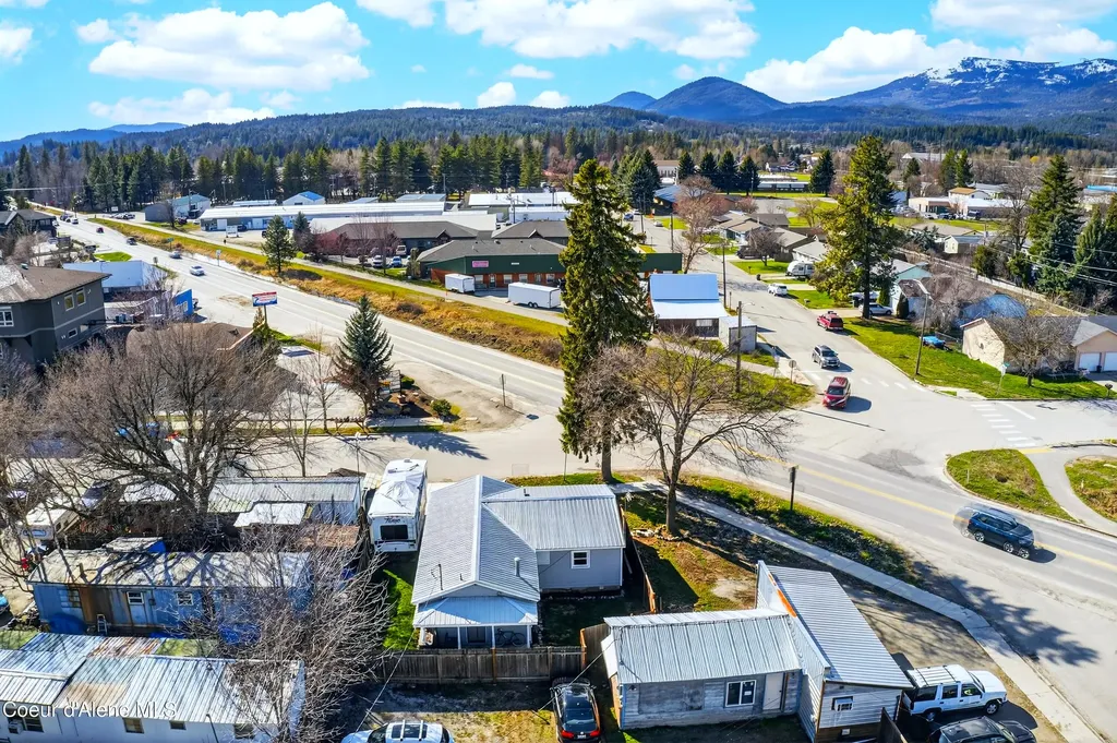 403 Olive Avenue Sandpoint ID 83864
