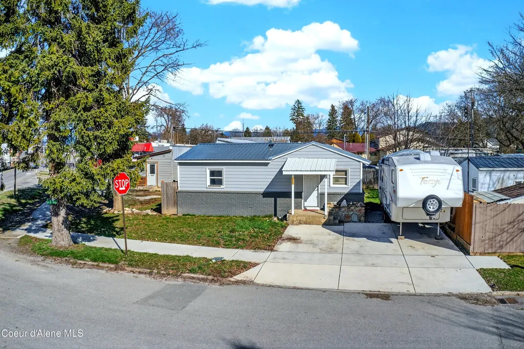 403 Olive Avenue Sandpoint ID 83864