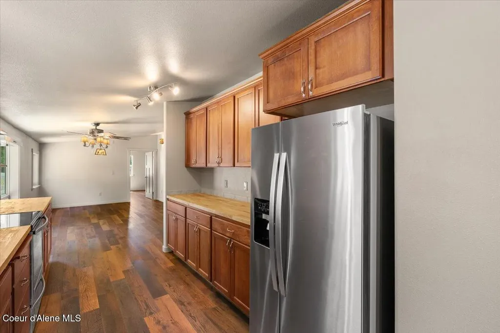 13085 N Ragged Ridge Road Hauser ID 83854