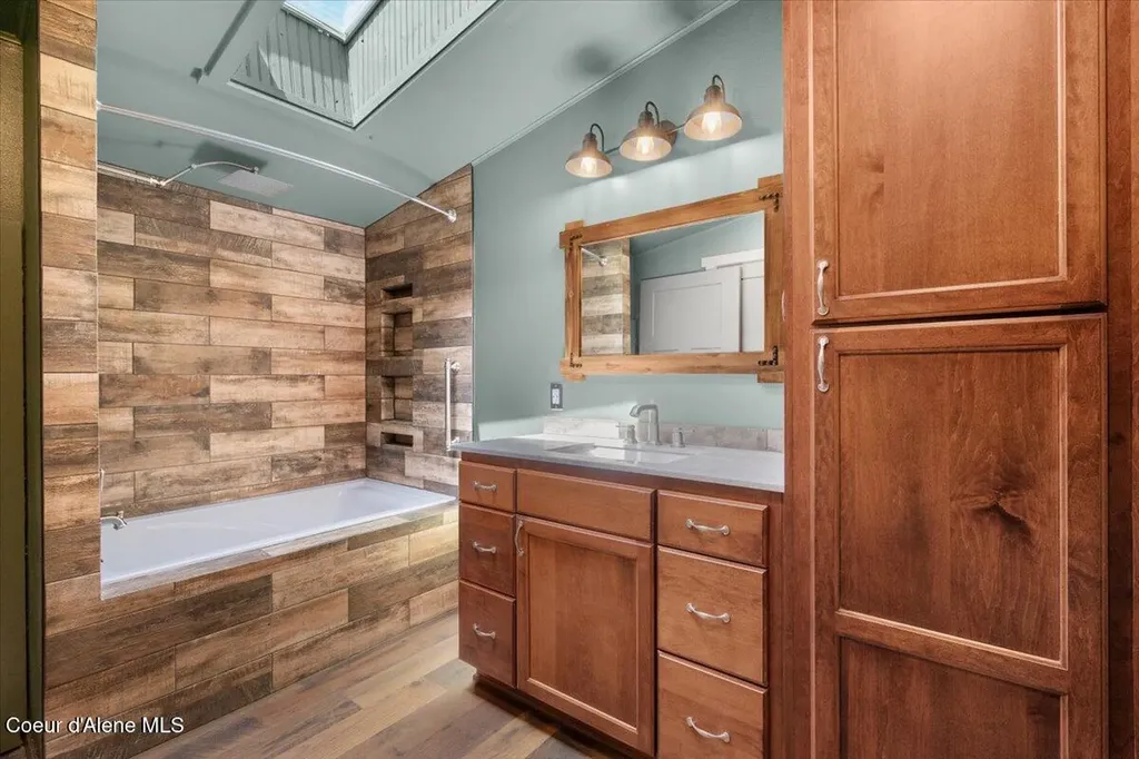 13085 N Ragged Ridge Road Hauser ID 83854