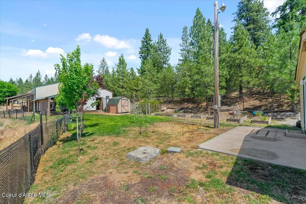 13085 N Ragged Ridge Road Hauser ID 83854
