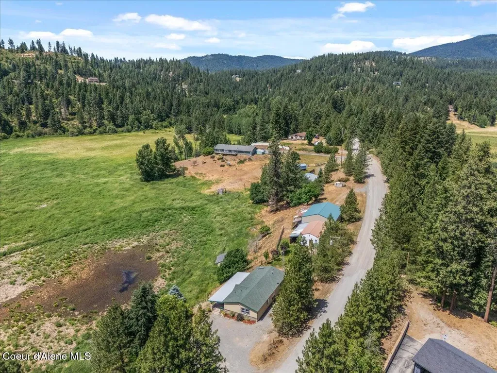 13085 N Ragged Ridge Road Hauser ID 83854