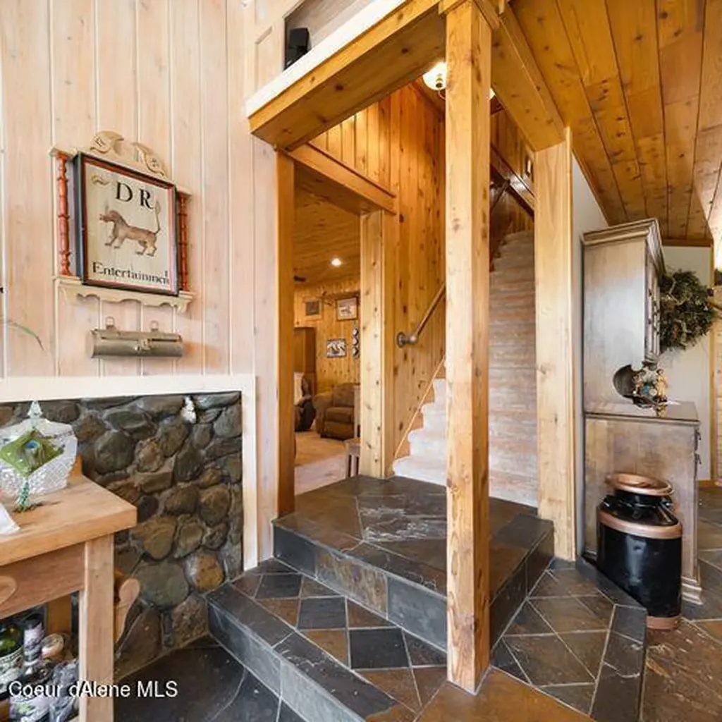 142 Maria Pia Lane Sagle ID 83860