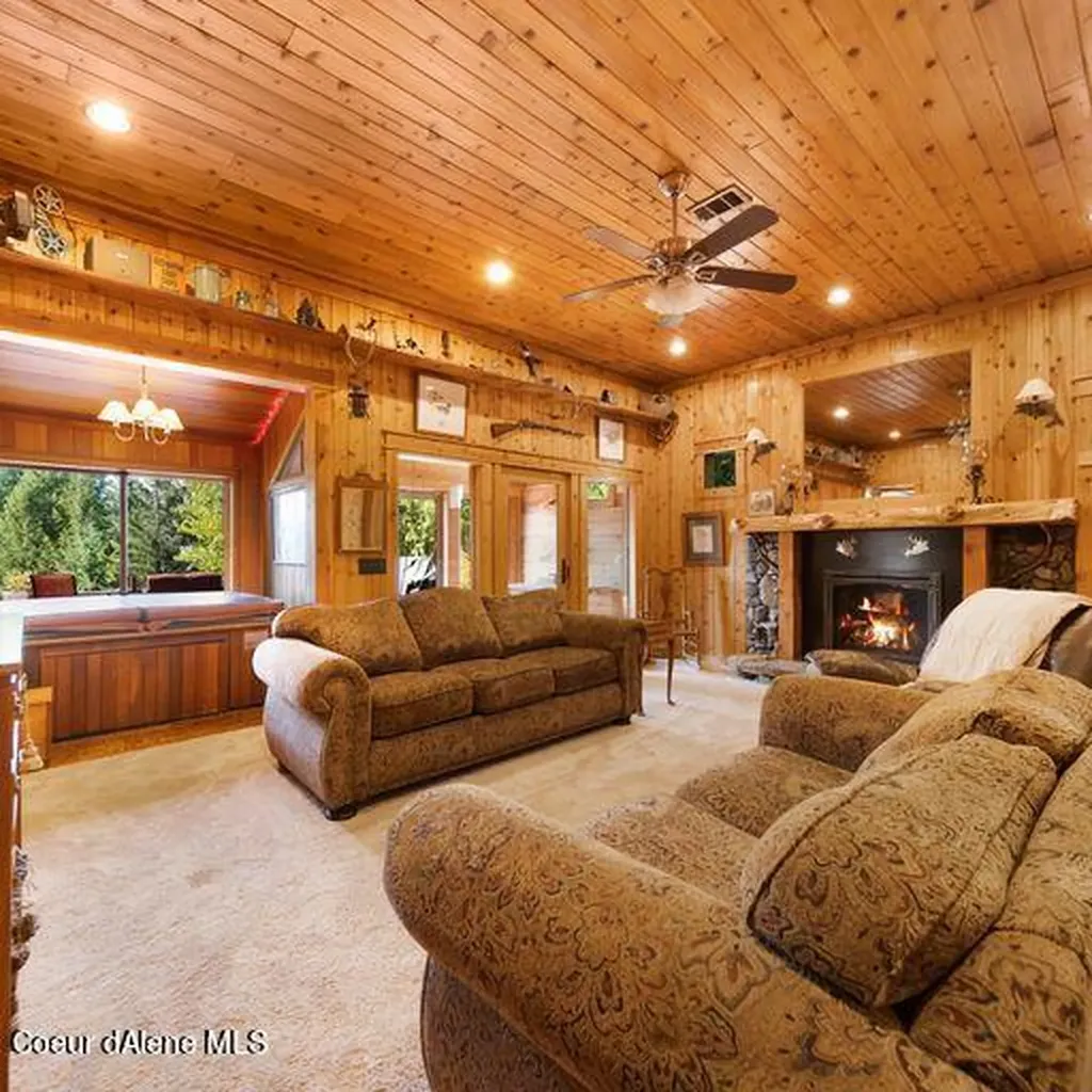 142 Maria Pia Lane Sagle ID 83860