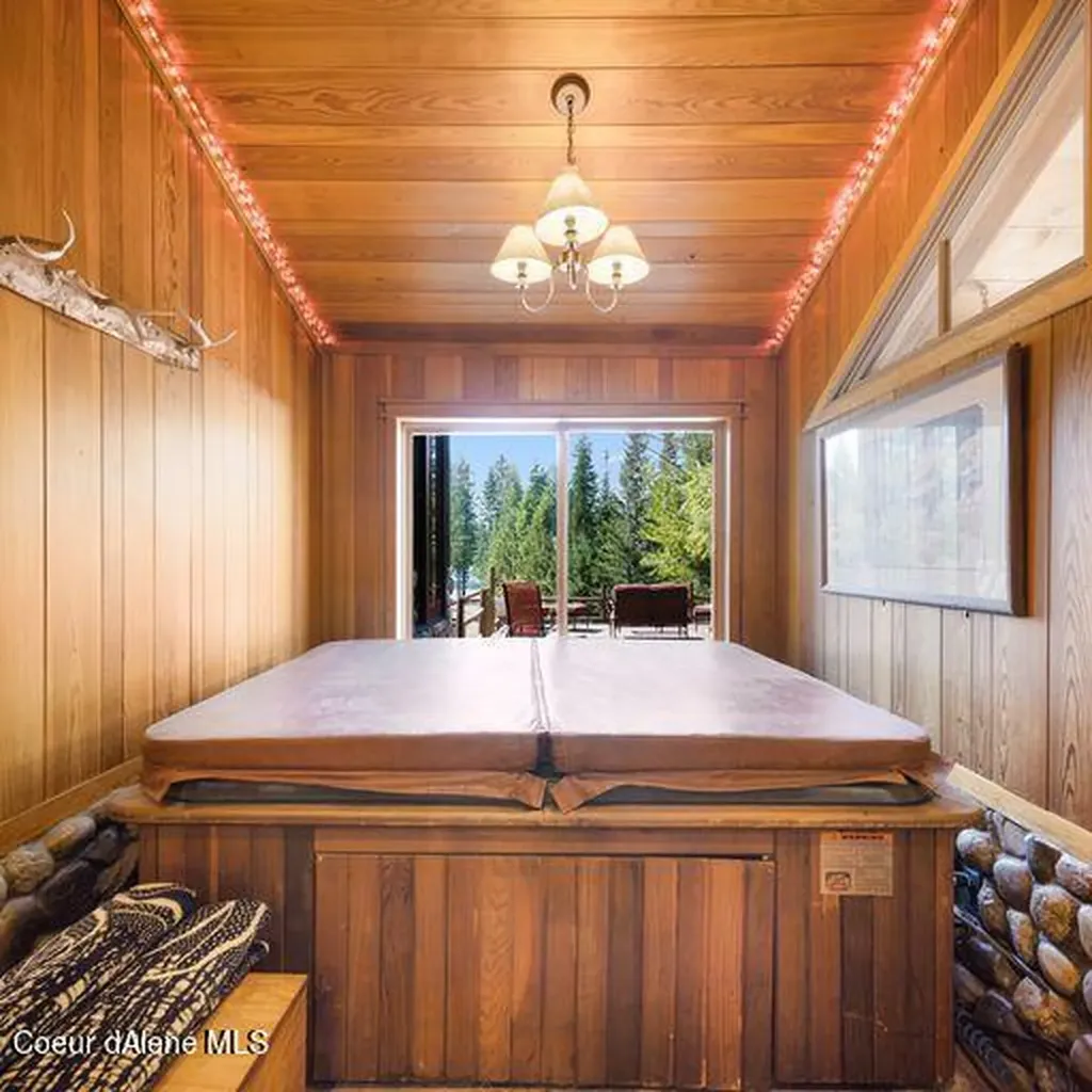 142 Maria Pia Lane Sagle ID 83860