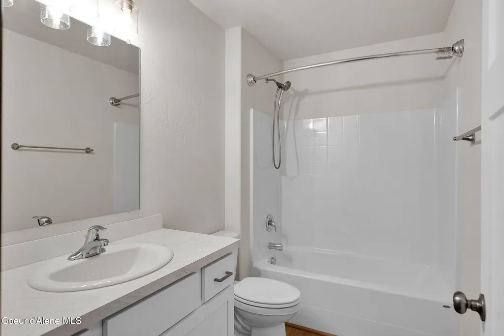 6208 W Bowmore Lane Rathdrum ID 83858