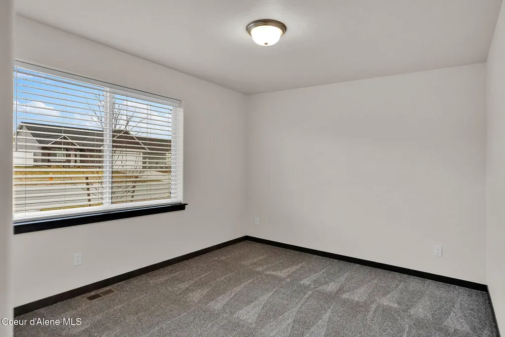 6208 W Bowmore Lane Rathdrum ID 83858