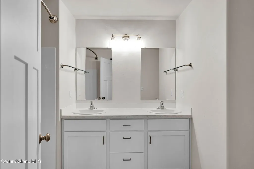 6208 W Bowmore Lane Rathdrum ID 83858
