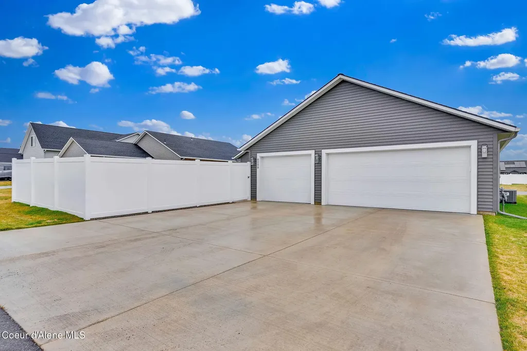 6208 W Bowmore Lane Rathdrum ID 83858