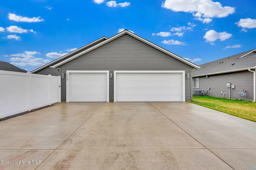 6208 W Bowmore Lane Rathdrum ID 83858