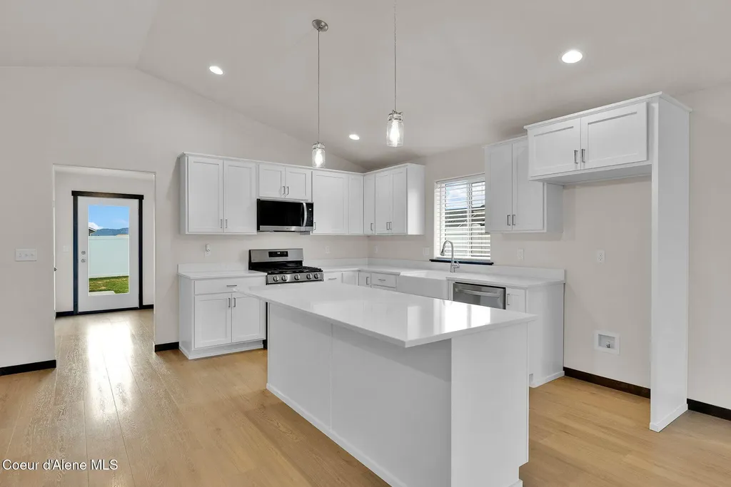 6208 W Bowmore Lane Rathdrum ID 83858